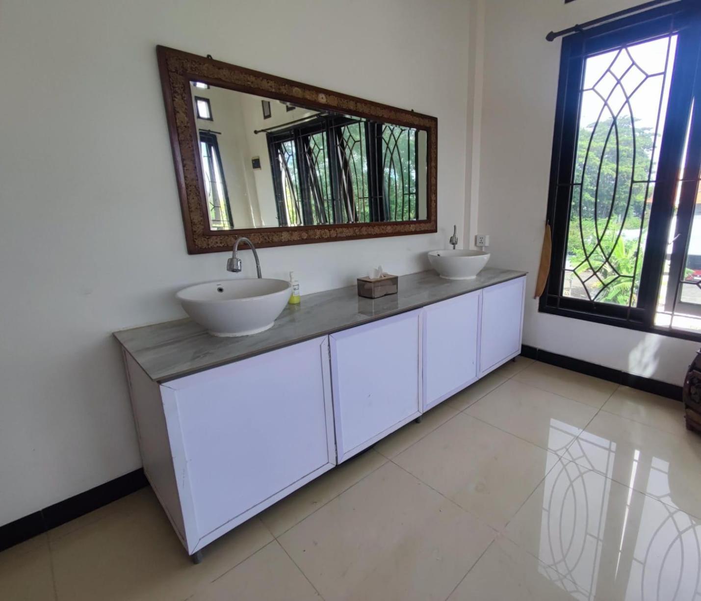 Fora Capsule Hostel Tuban Kuta  Exterior photo